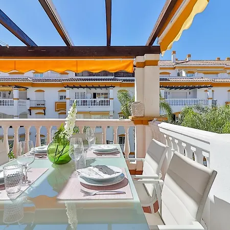 2 Bedrooms Terrace - Pool & Parking Marbella
