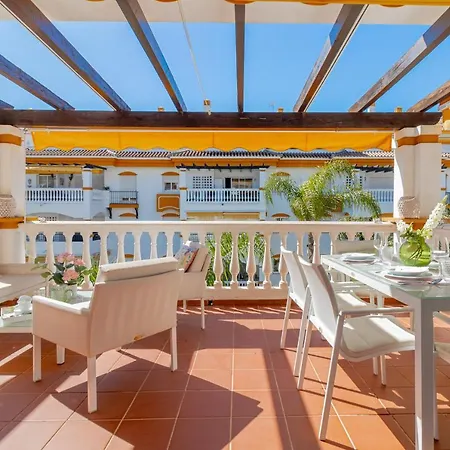 Apartment 2 Bedrooms Terrace - Pool & Parking *