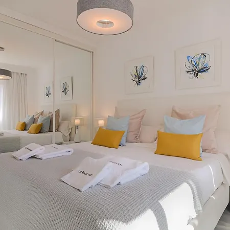 2 Bedrooms Terrace - Pool & Parking