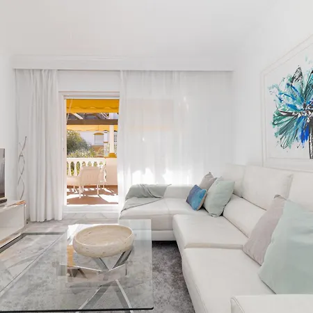 Apartment 2 Bedrooms Terrace - Pool & Parking *