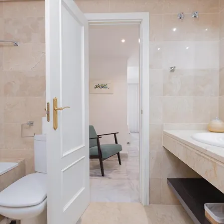 2 Bedrooms Terrace - Pool & Parking Apartment Marbella