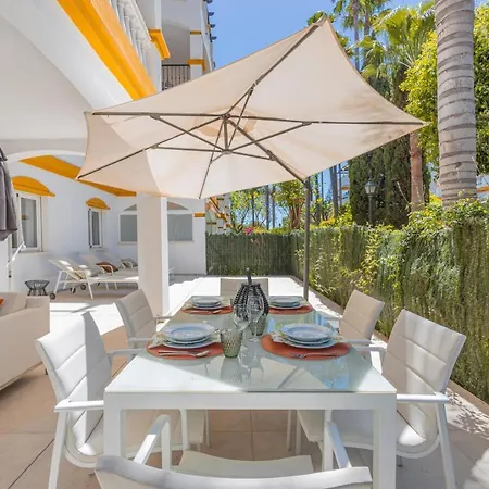 Apartment 2 Bedrooms Terrace - Pool & Parking