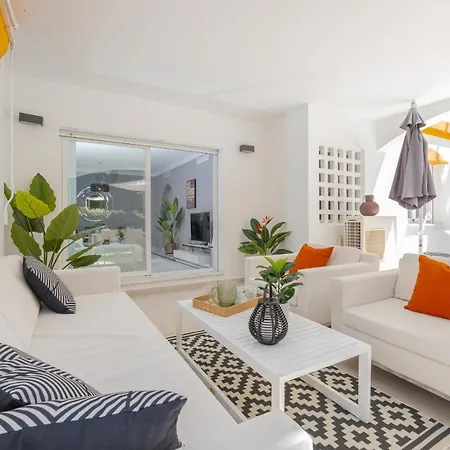 2 Bedrooms Terrace - Pool&parking Marbella