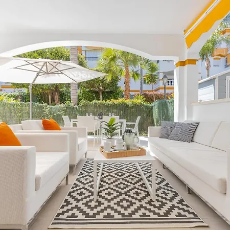 2 Bedrooms Terrace - Pool & Parking Апартаменты