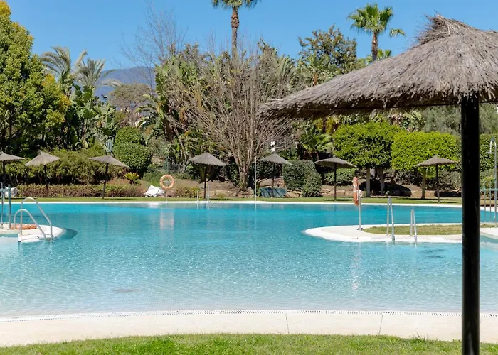 2 Bedrooms Terrace - Pool & Parking * Марбелья